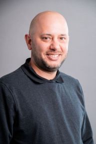 Vinceheadshot3